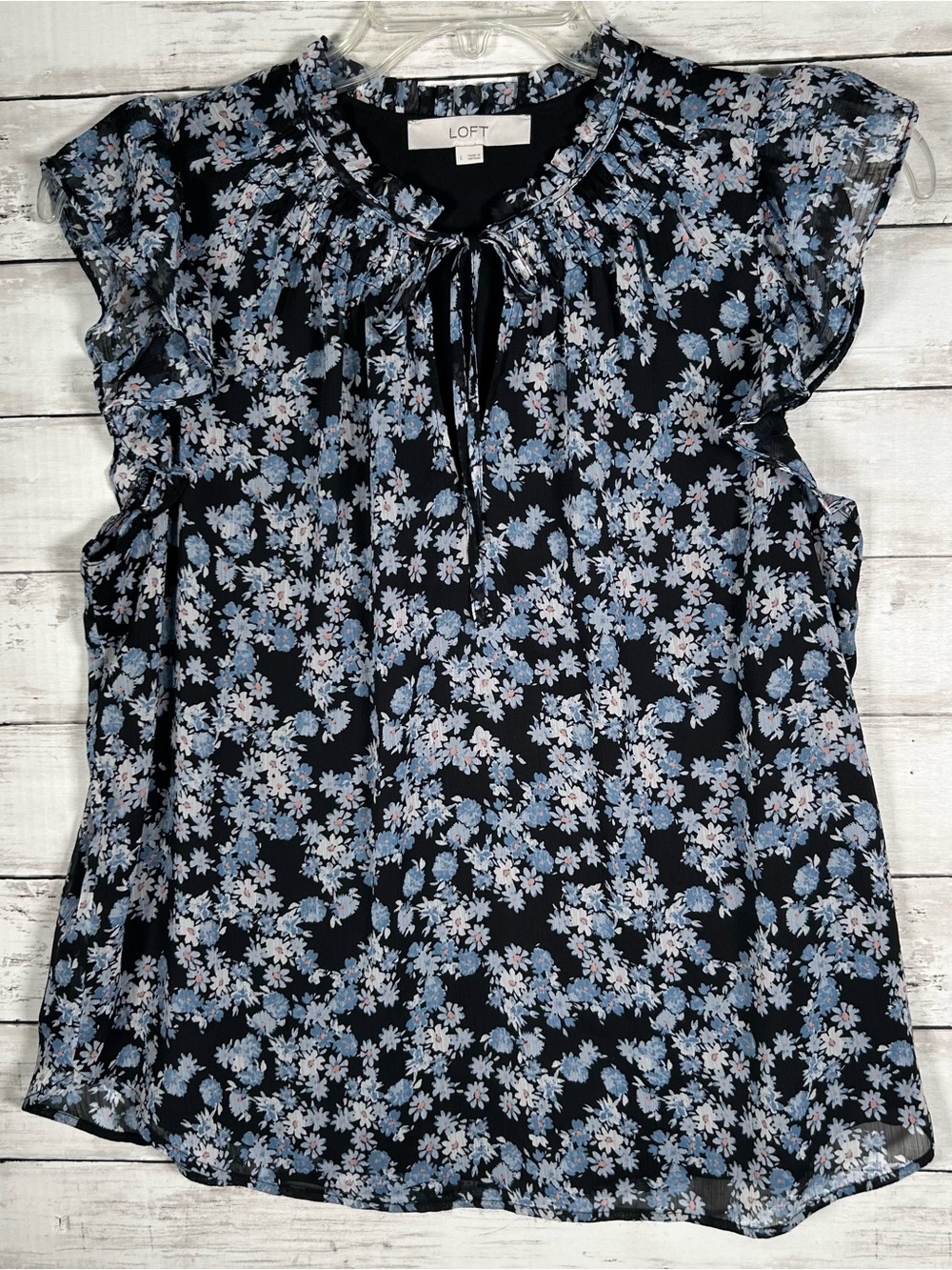 Loft Flowy Flutter Sleeve Black Blue Ditsy Floral Print Blouse L